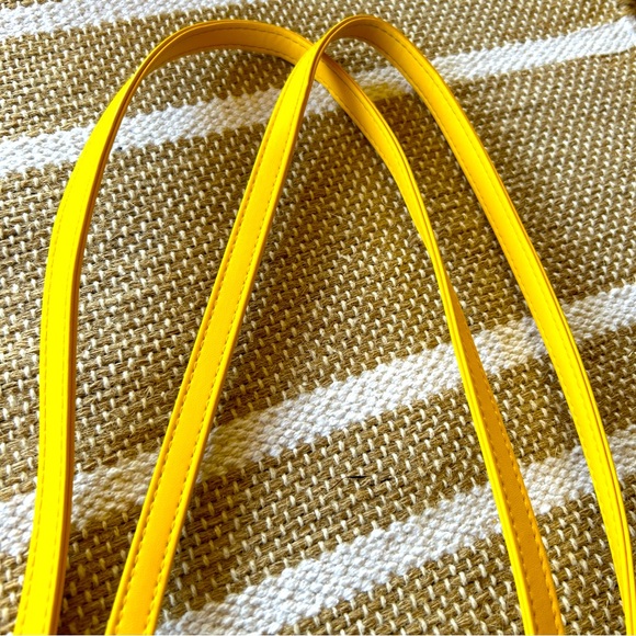 Vera Bradley Hello Yellow Houndstooth Tote Bag - Picture 9 of 10